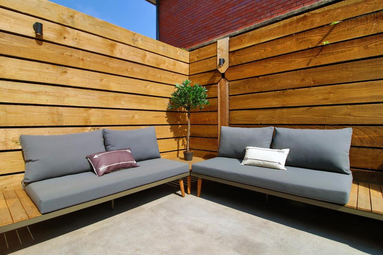 New Spacious 2 Bed Getaway - Private Courtyard! - Underfloor Heating 卡迪夫 外观 照片